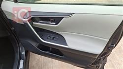 تۆیۆتا ڕاڤ 4